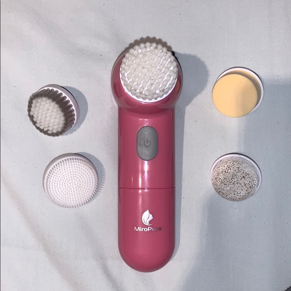 5 in 1 electric facial cleansing brush
